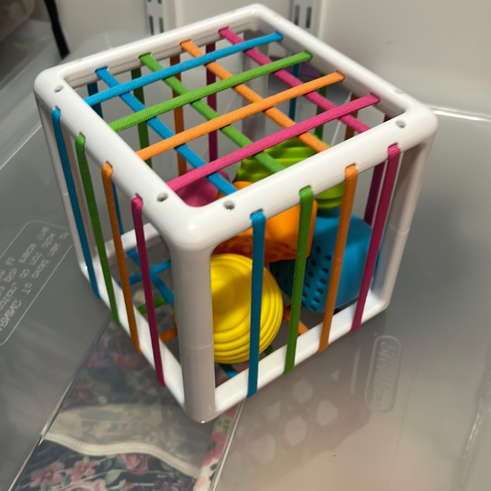 Fat Brain Toys Inny Bin